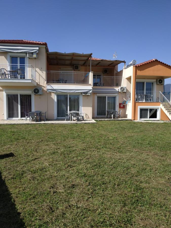 Lighthouse Apartments Хилиаду Экстерьер фото